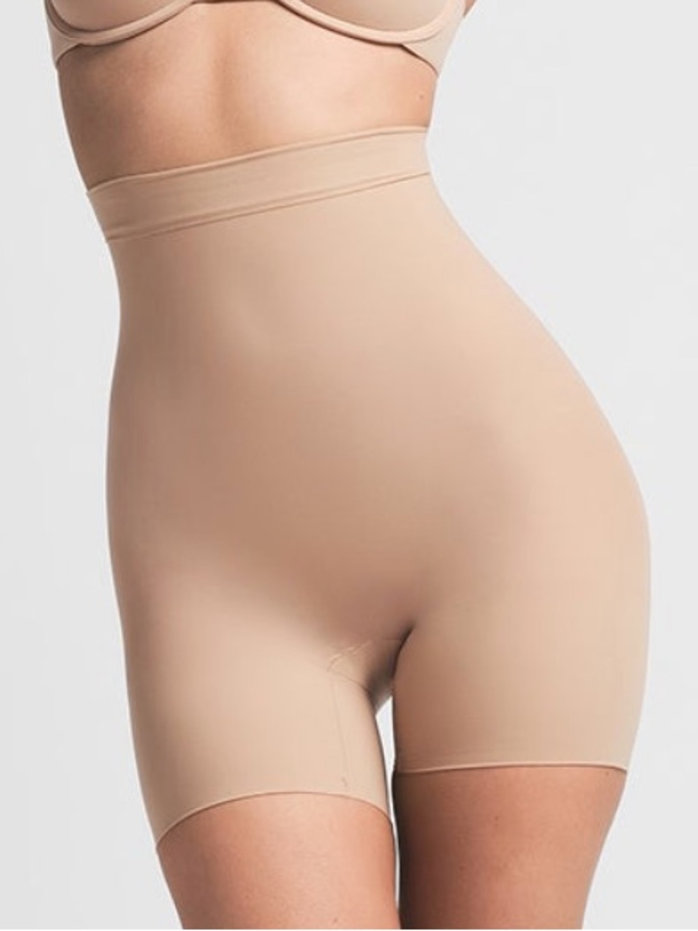 SKIMS Everyday sculpt high waisted mid thigh short